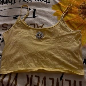 hollister flower cropped top size large